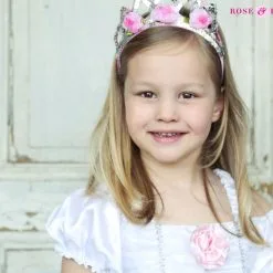 Rose & Romeo - Phanine Prinsessenjurk Bruidsmeisje Jurk Lindy 7 Rose & Romeo - Phanine Prinsessenjurk Bruidsmeisje Jurk Lindy -Prinses Accessoires Winkel 4eb6e4ae4925a37360620609c41d98263b791727